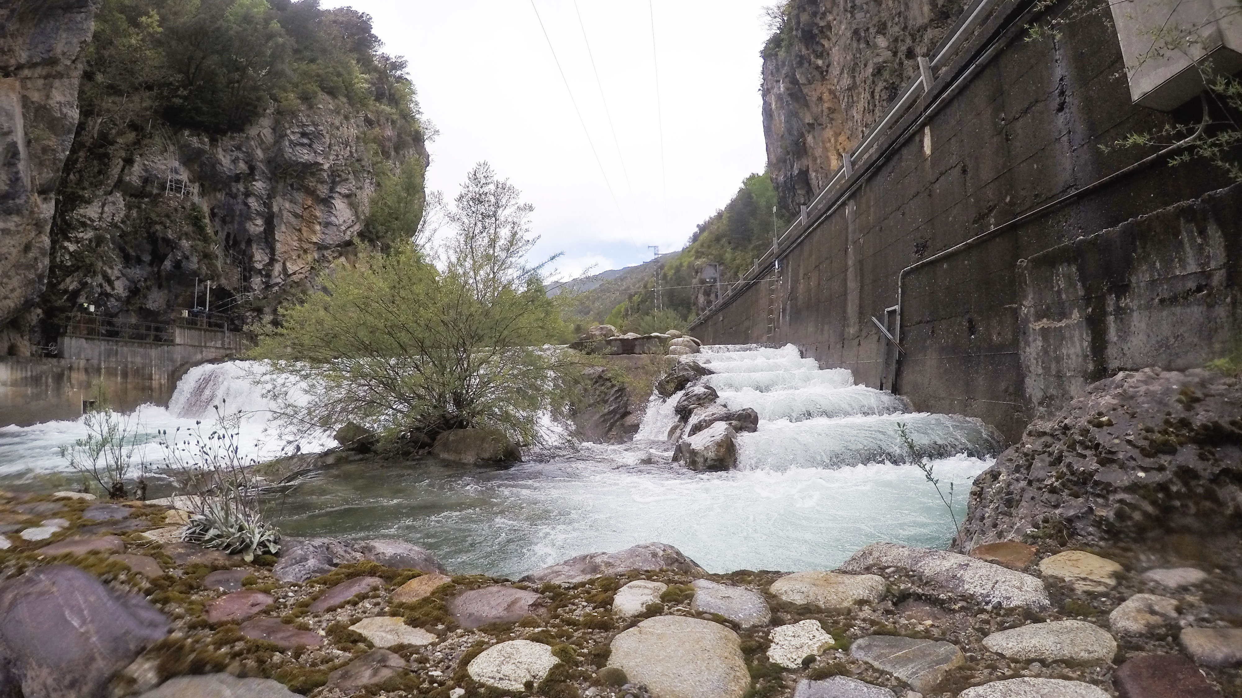 Guia de kayak en Pirineos, Río Barrosa