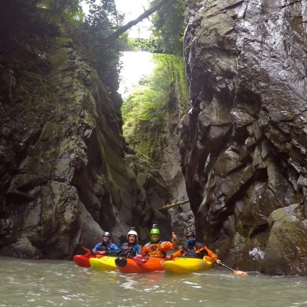 Array
(
    [id] => 2538
    [id_producto] => 27
    [imagen] => 27-2538-camp-de-aguas-bravas.jpg
    [orden] => 4
)
